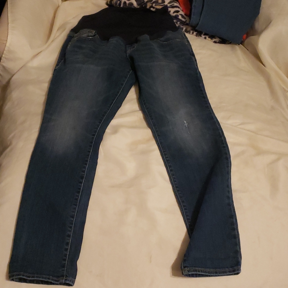 Old navy maternity jeans